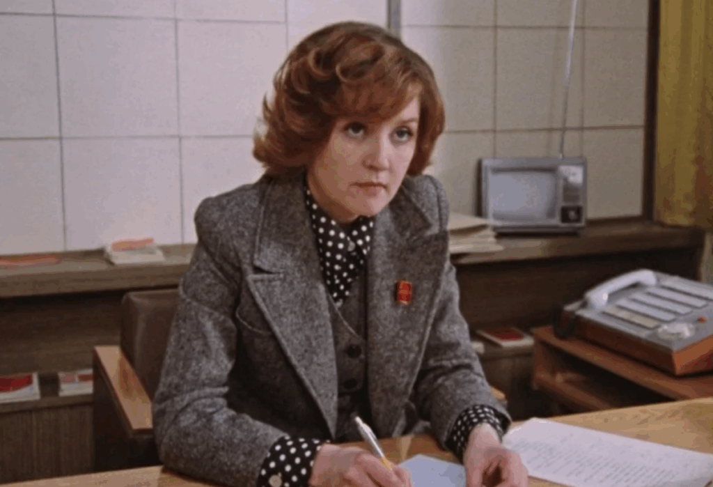 Катерина Тихомирова из Москва слезам не верит — директор фабрики, которая, несмотря на высокий пост, остаётся внимательной к нуждам сотрудников и помогает им развиваться